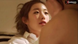 วัยรุ่นเกาหลี – คู่รักที่น่ารักโดนเย็ดในห้องพักโรงแรม สาวหน้าสวยโดนแฟนหนุ่มกระแทกหีครางลั่นห้องเลย xxx